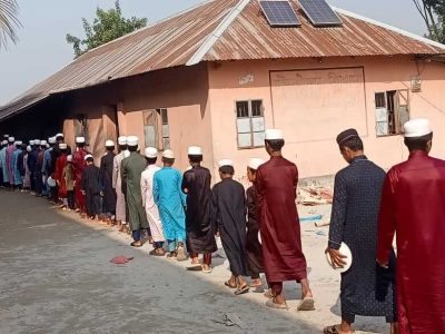 Orphans going for Lunch